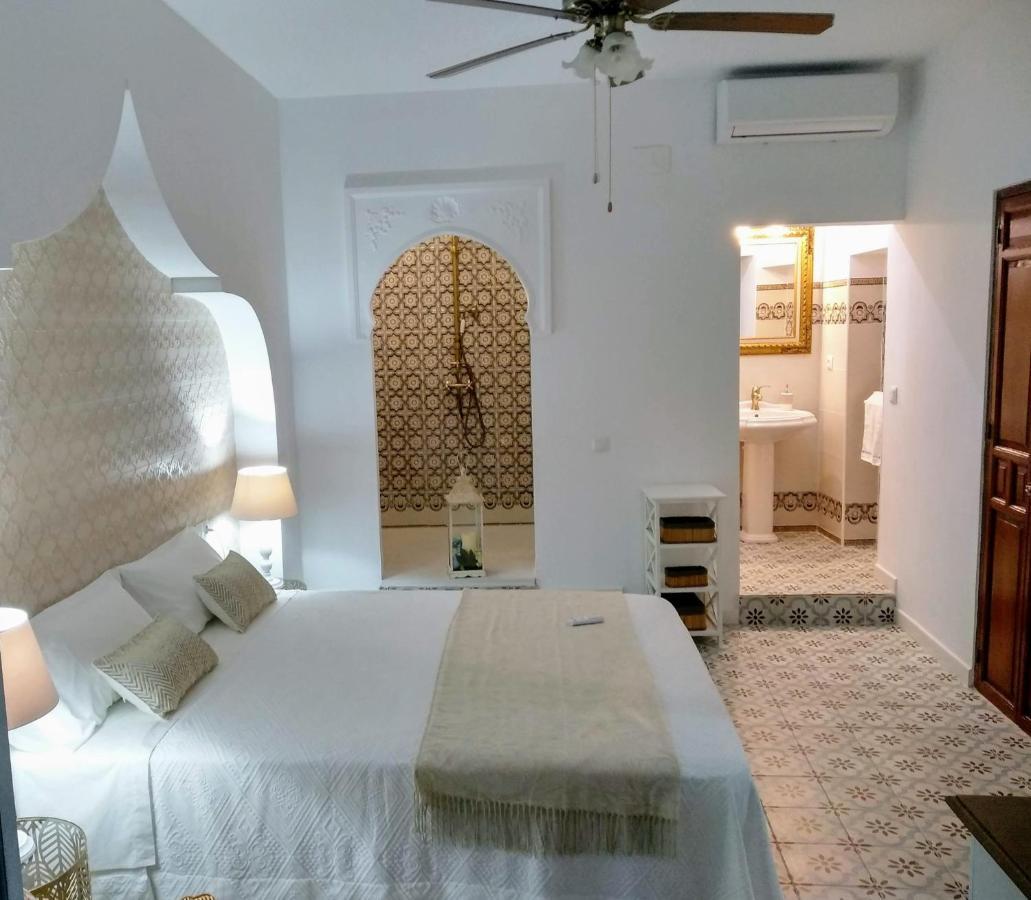 Vivienda Turistica Califato En Casco Historico Apartment กอร์โดบา ภายนอก รูปภาพ